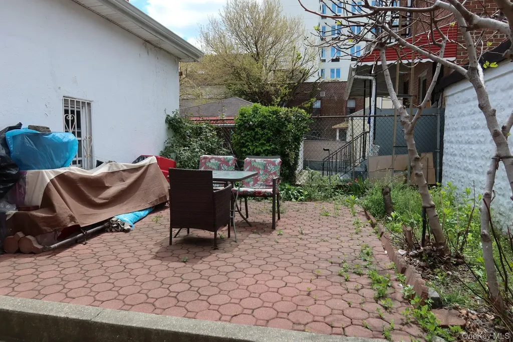778 Adee Avenue Bronx NY 10467