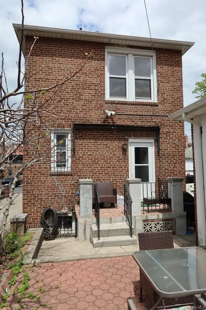 778 Adee Avenue Bronx NY 10467