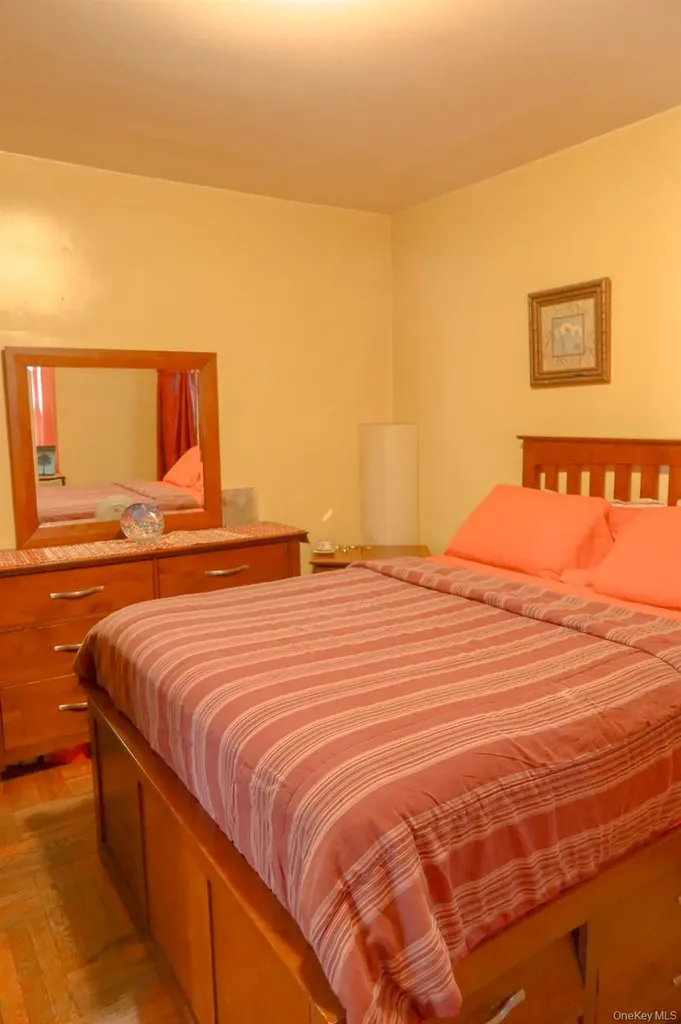 778 Adee Avenue Bronx NY 10467