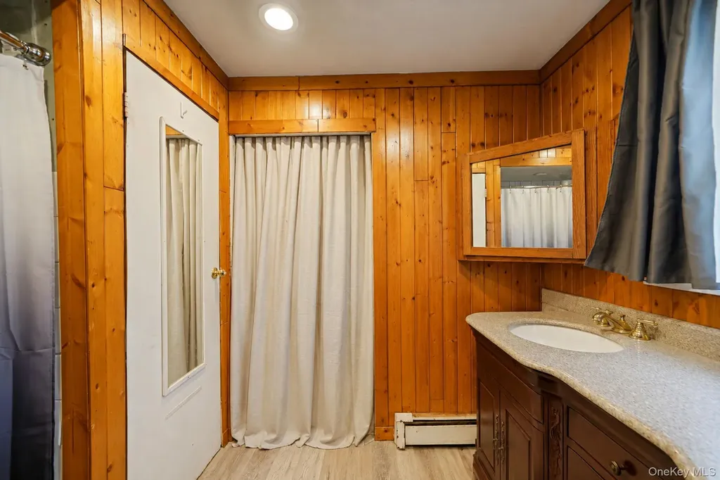 85 Applegate Drive Central Islip NY 11722