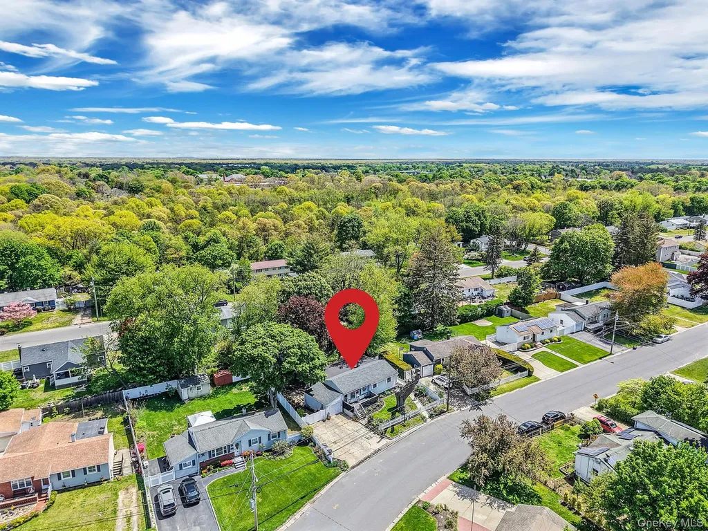 85 Applegate Drive Central Islip NY 11722