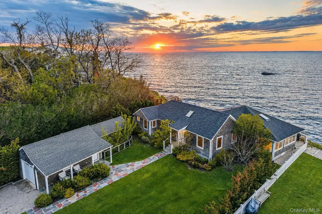 21515 Soundview Avenue Southold NY 11971