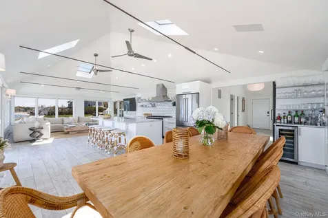 21515 Soundview Avenue Southold NY 11971