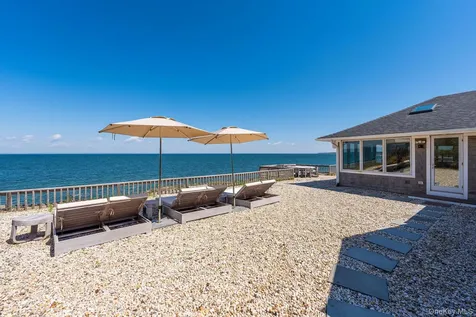 21515 Soundview Avenue Southold NY 11971