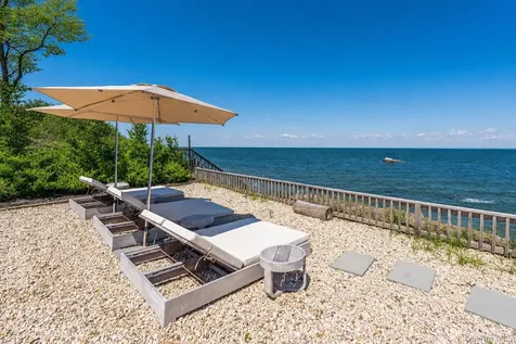 21515 Soundview Avenue Southold NY 11971