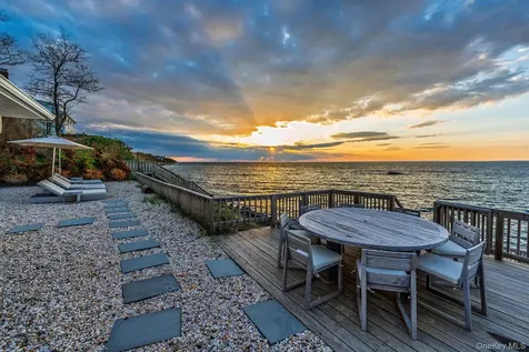 21515 Soundview Avenue Southold NY 11971