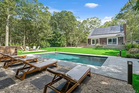 34 Harbor Boulevard East Hampton NY 11937