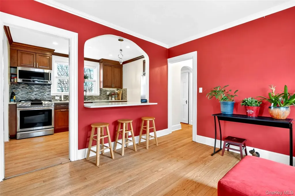 28 Spruce Street New Rochelle NY 10805