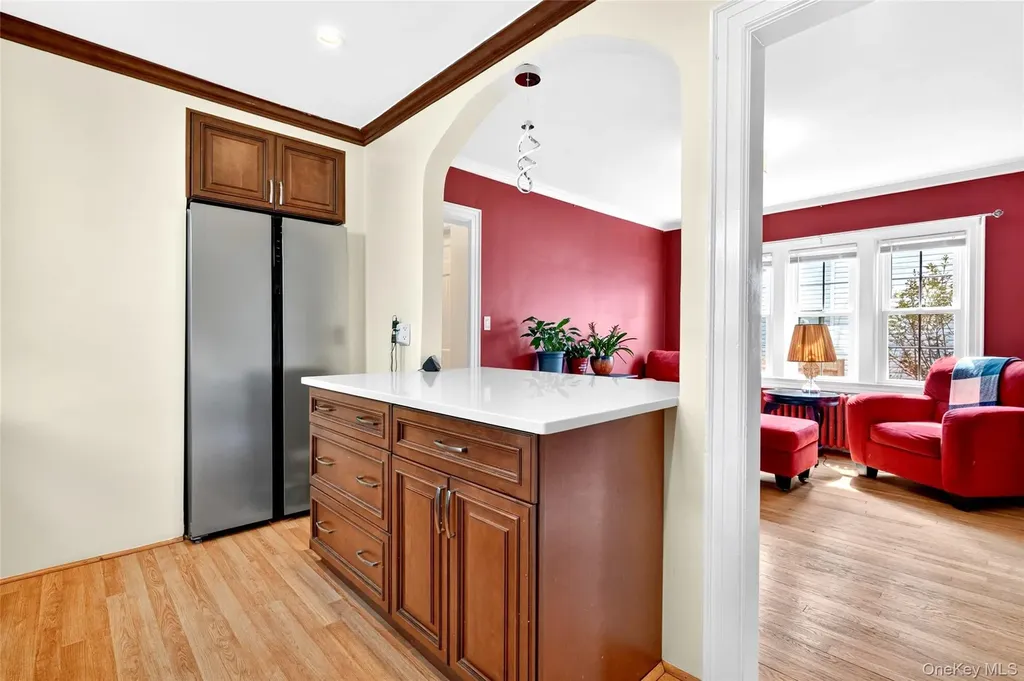28 Spruce Street New Rochelle NY 10805