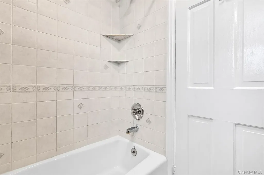 28 Spruce Street New Rochelle NY 10805