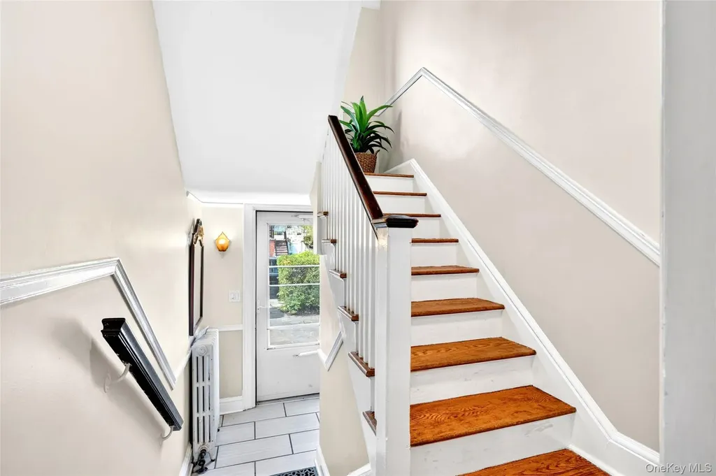 28 Spruce Street New Rochelle NY 10805