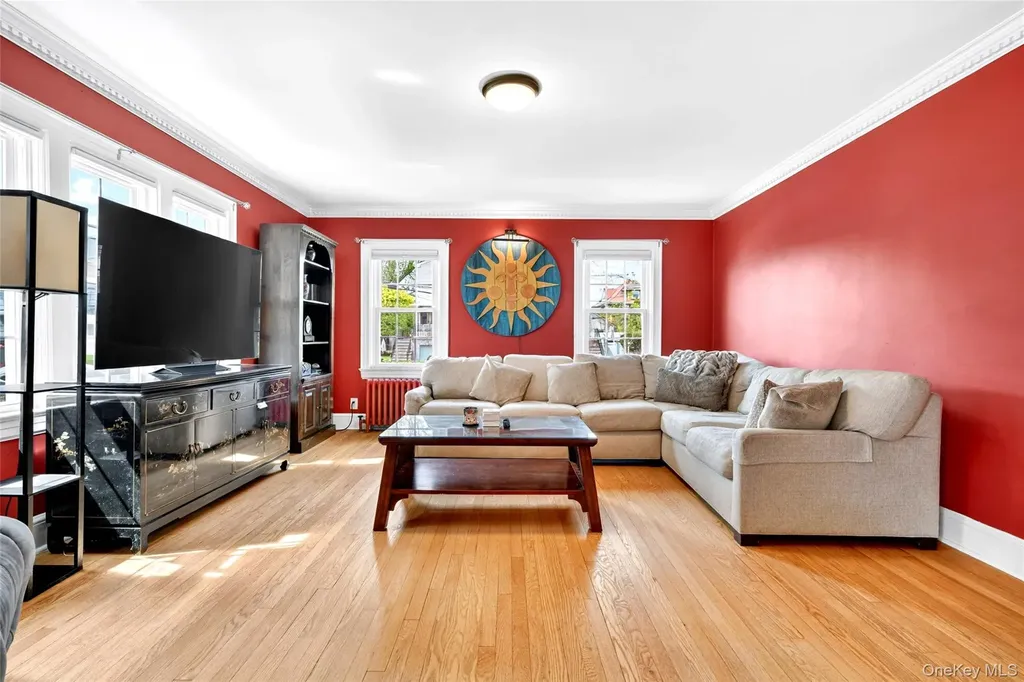 28 Spruce Street New Rochelle NY 10805
