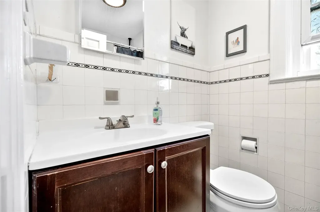 28 Spruce Street New Rochelle NY 10805