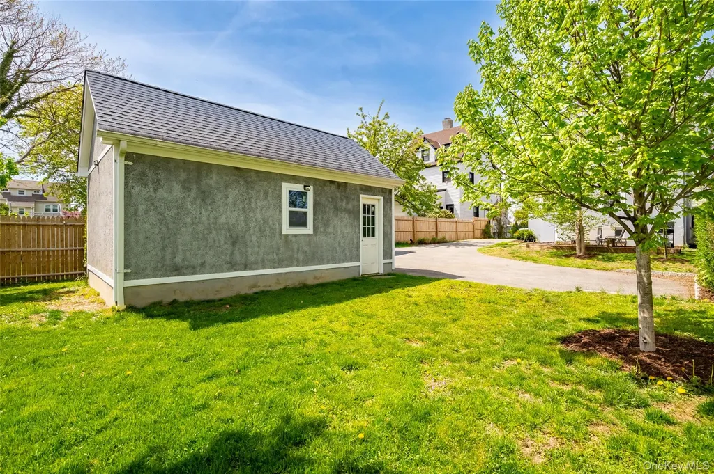 28 Spruce Street New Rochelle NY 10805