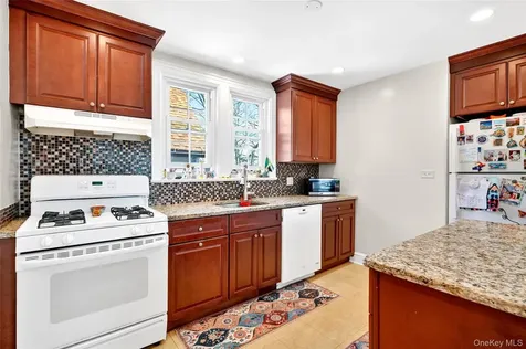 28 Spruce Street New Rochelle NY 10805