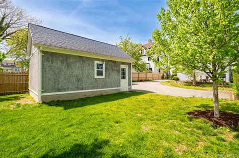 28 Spruce Street New Rochelle NY 10805