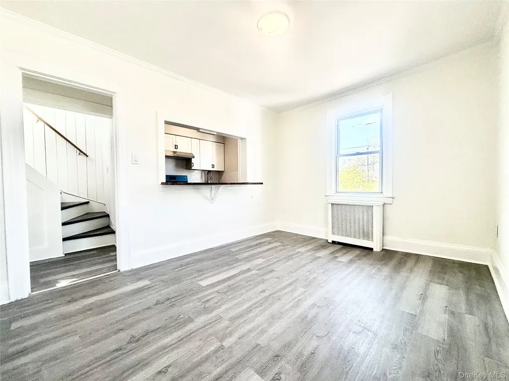 66 Kenmore Road Valley Stream NY 11581