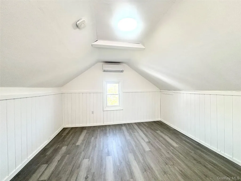 66 Kenmore Road Valley Stream NY 11581