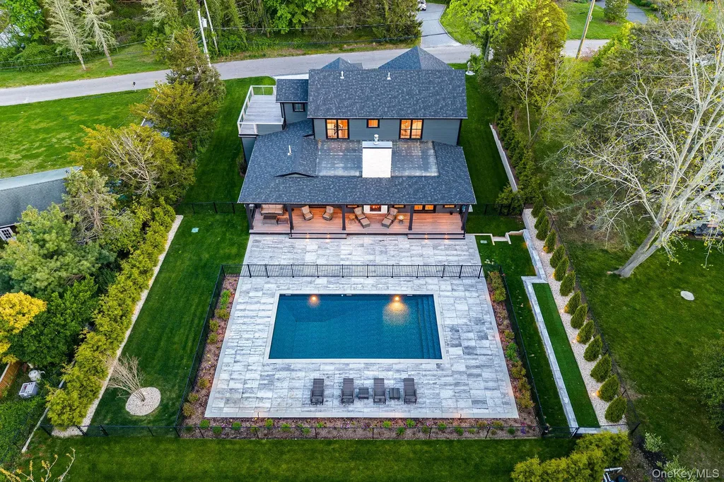 1665 Glenn Road Southold NY 11971
