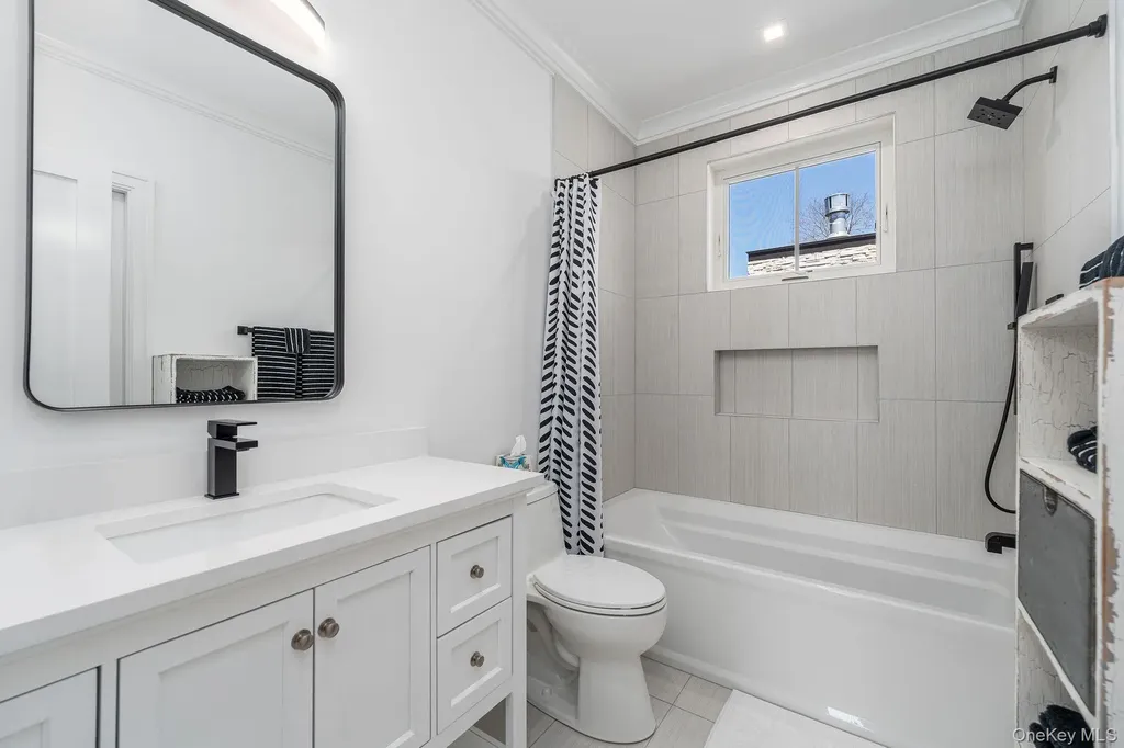 1665 Glenn Road Southold NY 11971