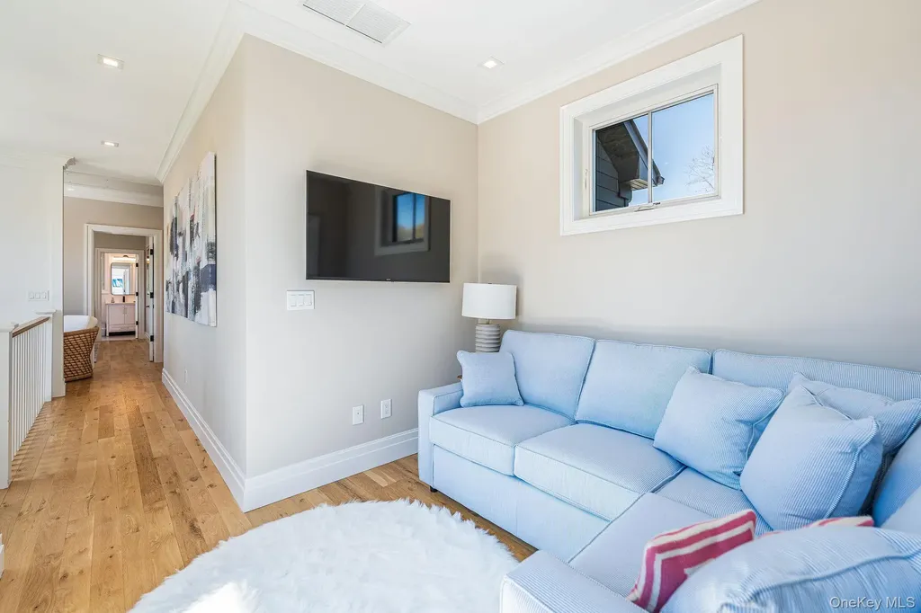 1665 Glenn Road Southold NY 11971
