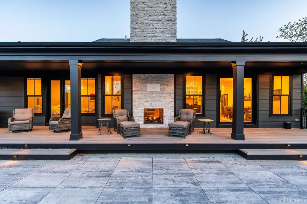 1665 Glenn Road Southold NY 11971