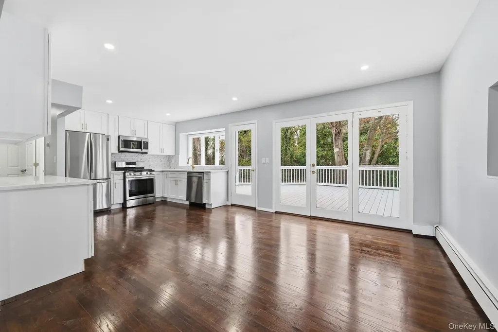 72 Seminole Street Selden NY 11784