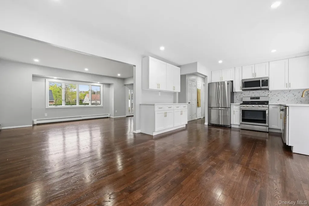 72 Seminole Street Selden NY 11784