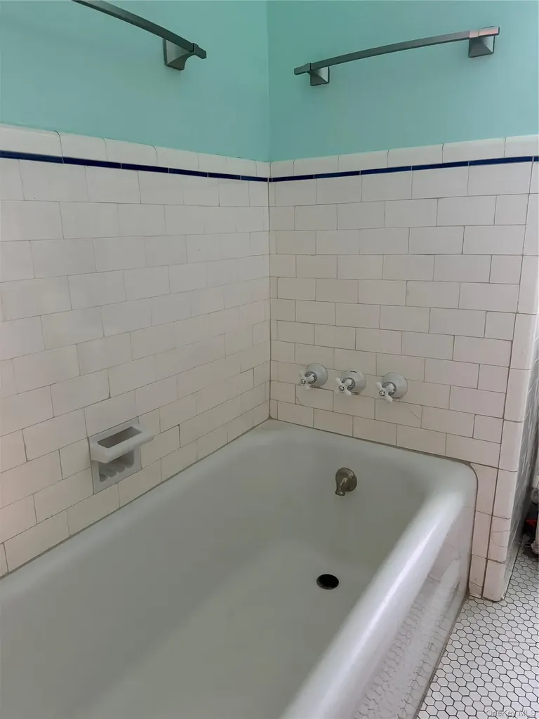 87 Colgate Avenue Yonkers NY 10703