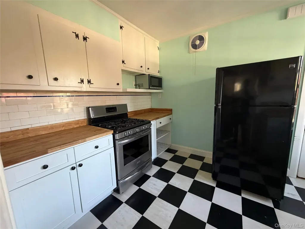 87 Colgate Avenue Yonkers NY 10703
