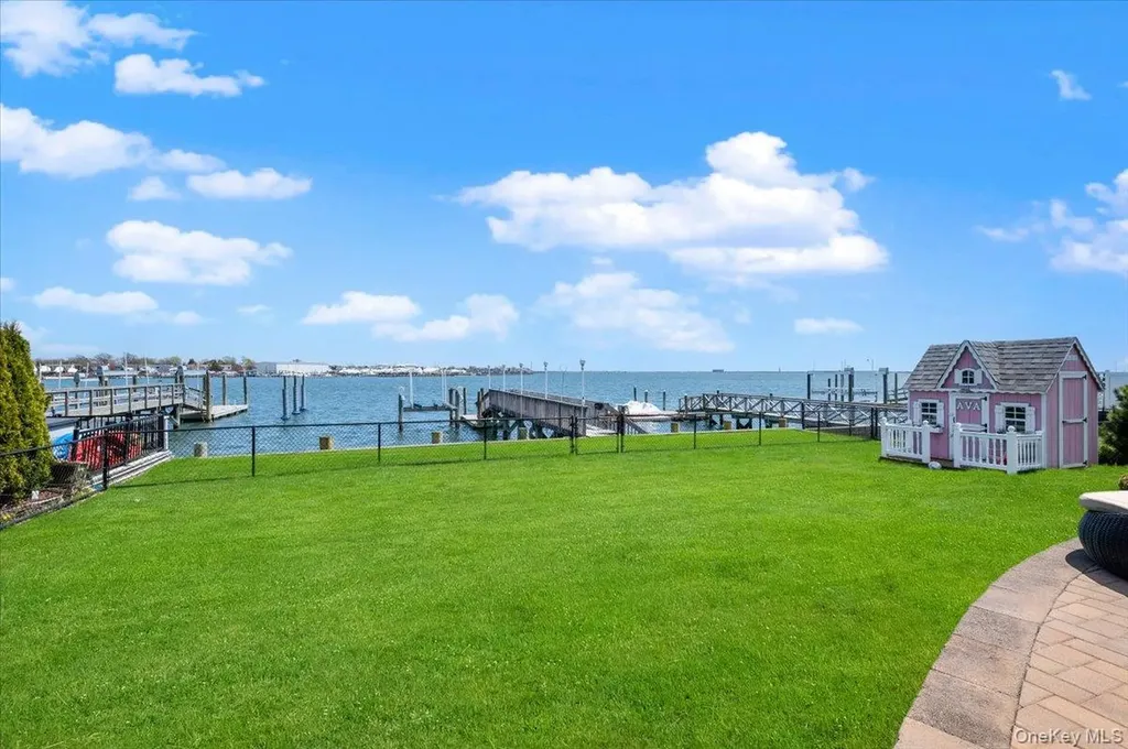 2959 Shore Drive Merrick NY 11566