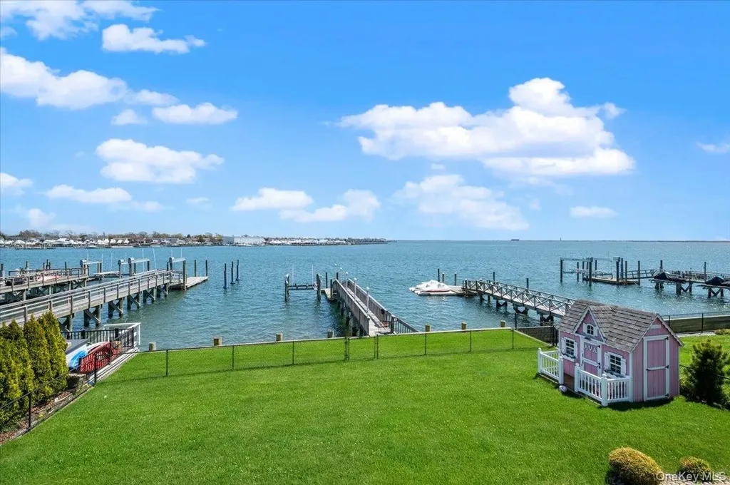2959 Shore Drive Merrick NY 11566