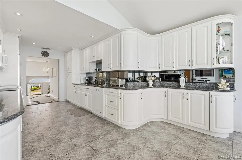 2959 Shore Drive Merrick NY 11566