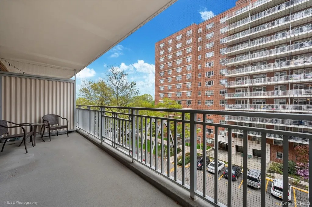 52-30 39th Drive Woodside NY 11377