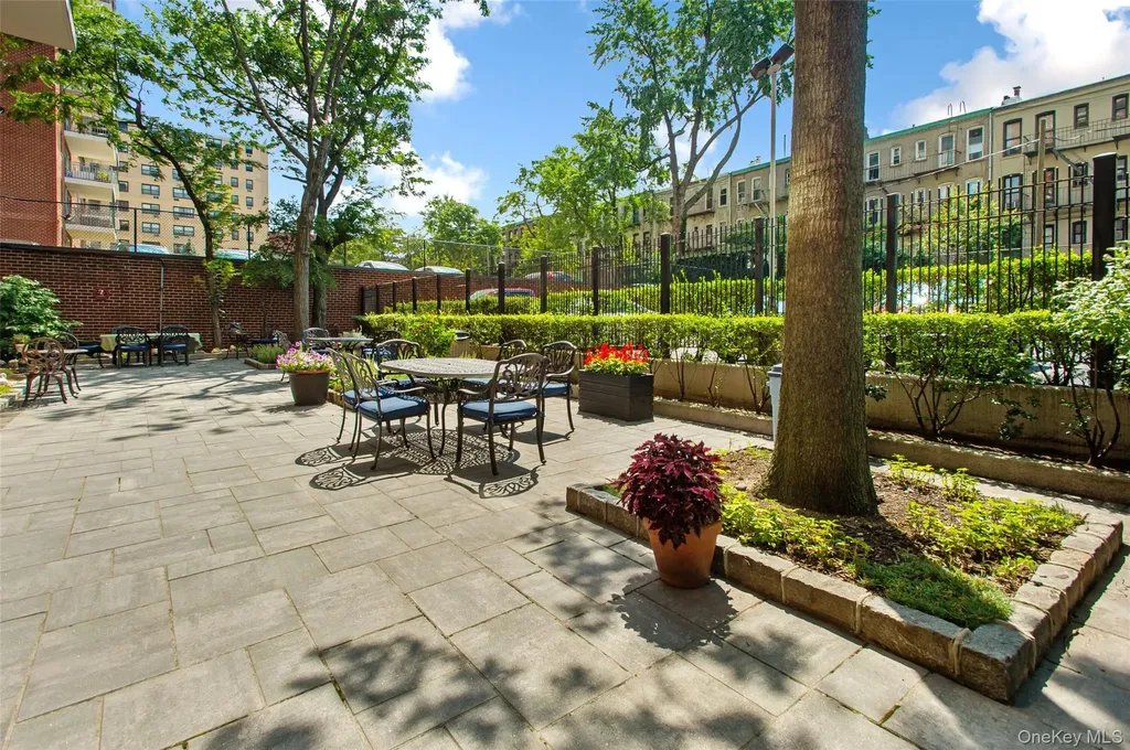 52-30 39th Drive Woodside NY 11377