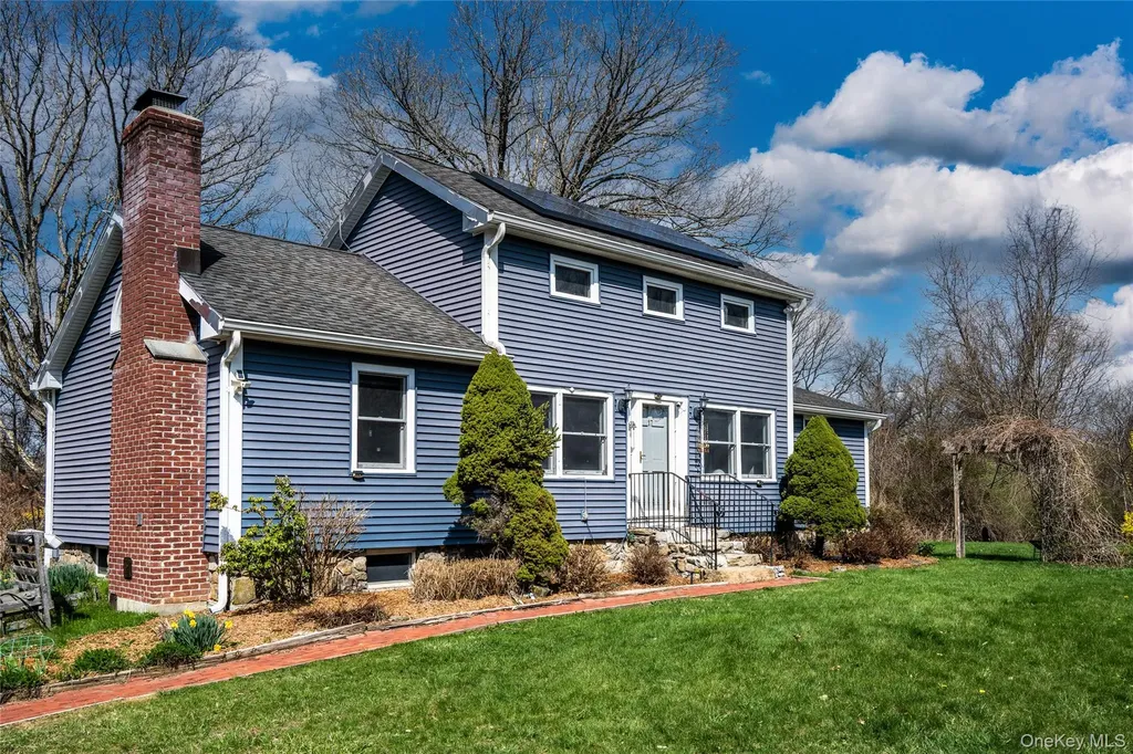 17 Rothvoss Road Ancramdale NY 12503
