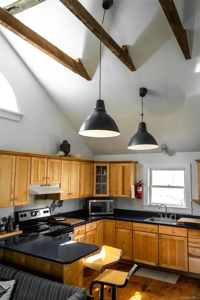 17 Rothvoss Road Ancramdale NY 12503