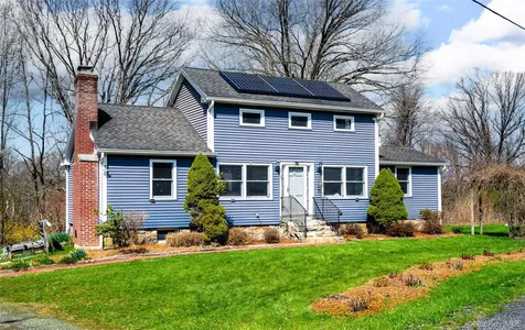 17 Rothvoss Road ANCRAMDALE NY 12503