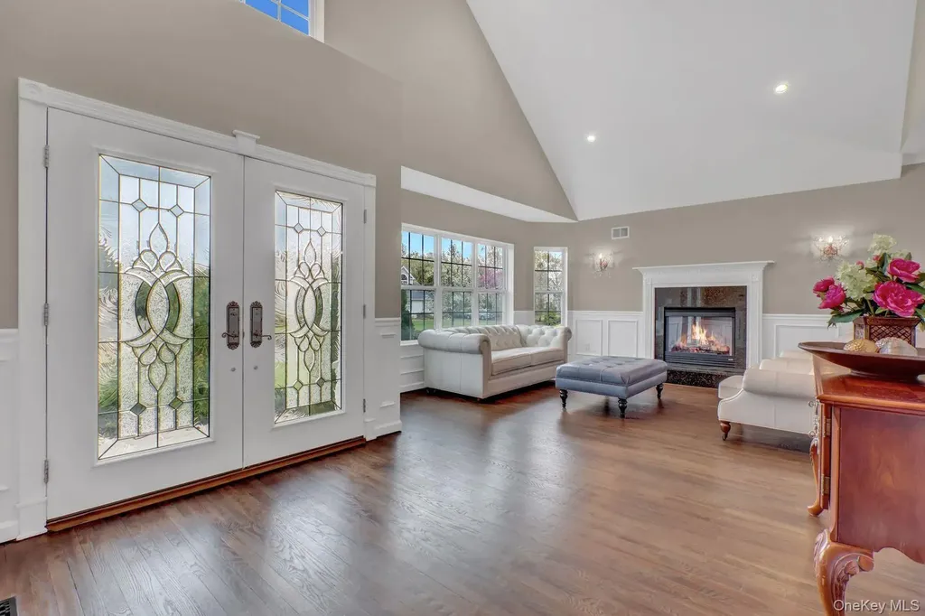 6 Arborvitae Lane Miller Place NY 11764