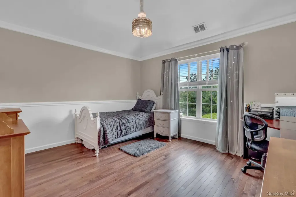 6 Arborvitae Lane Miller Place NY 11764