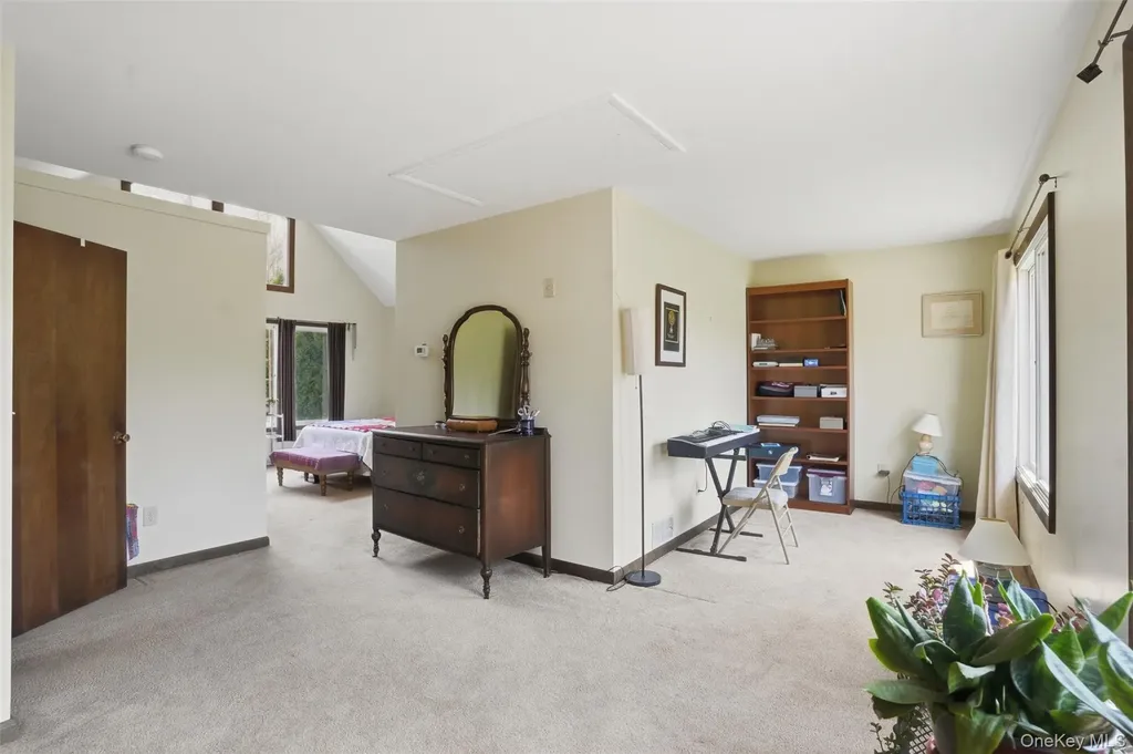 144 Yantz Road Red Hook NY 12571