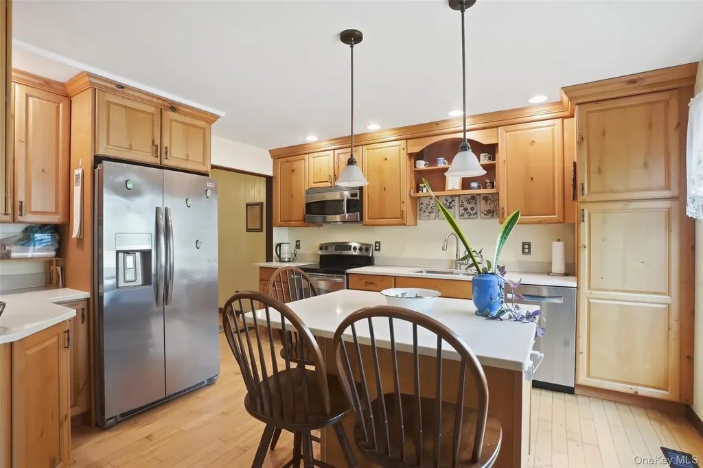 144 Yantz Road Red Hook NY 12571