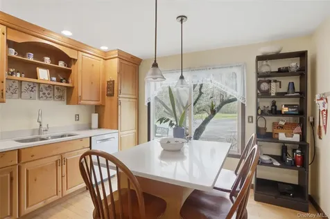 144 Yantz Road Red Hook NY 12571