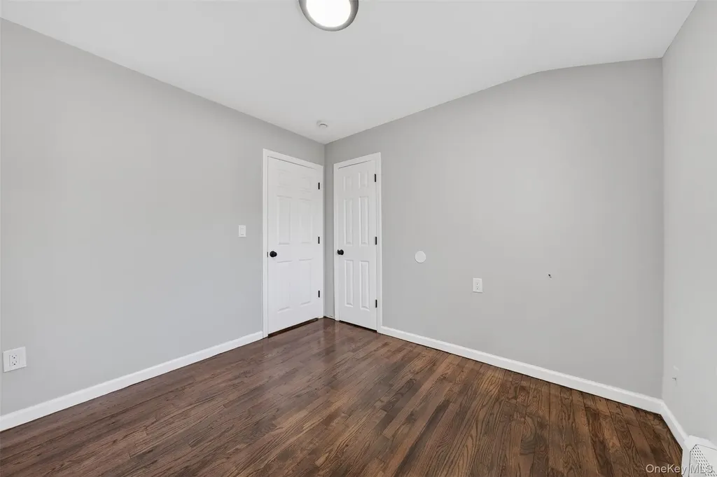 65 Maple Lane Medford NY 11763