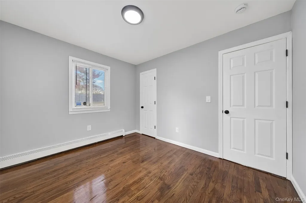65 Maple Lane Medford NY 11763