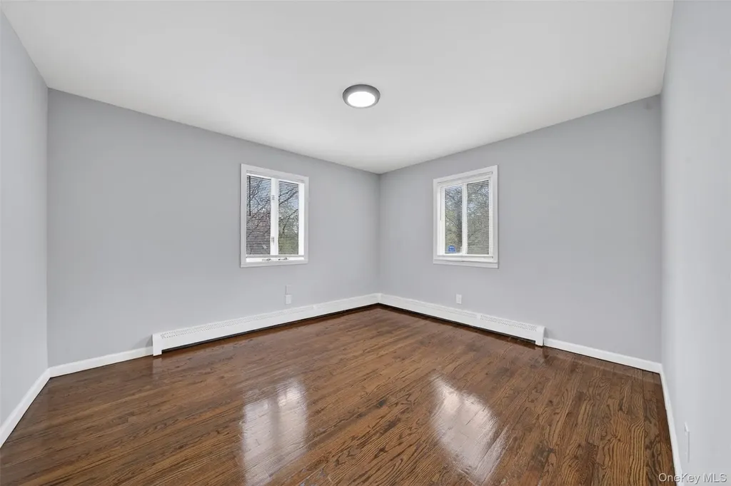 65 Maple Lane Medford NY 11763