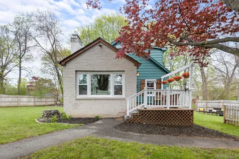 17 Heathcote Road Carmel NY 10512