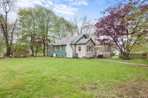 17 Heathcote Road Carmel NY 10512