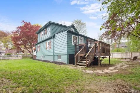 17 Heathcote Road Carmel NY 10512