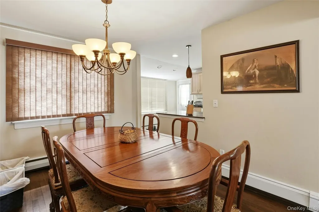 87 Stephen Drive Plainview NY 11803